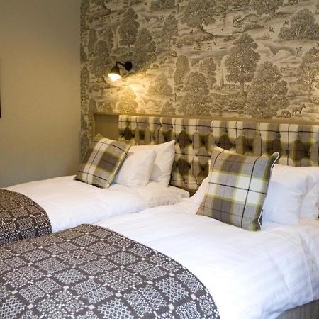 Saracens Head, Beddgelert Hotel Карнарфон Екстериор снимка