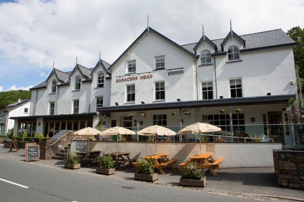 Saracens Head, Beddgelert Hotel Карнарфон Екстериор снимка